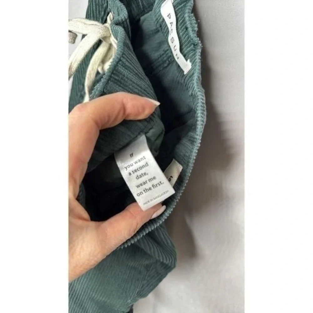 PacSun loose fit